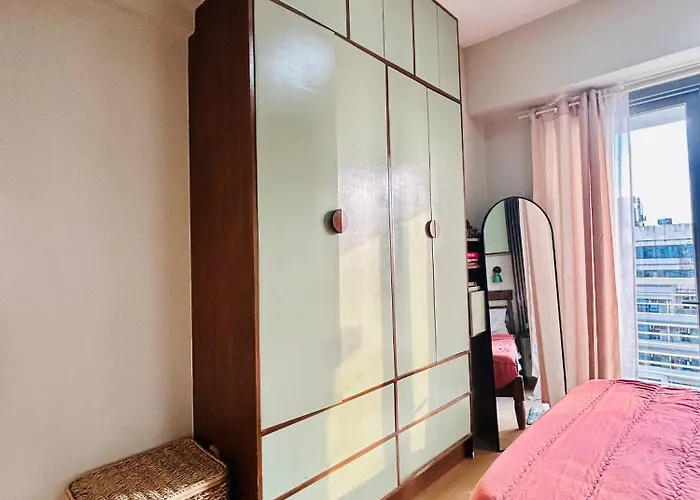 Franco 3br 2bath 2balcony Condotel Aparthotel Manila